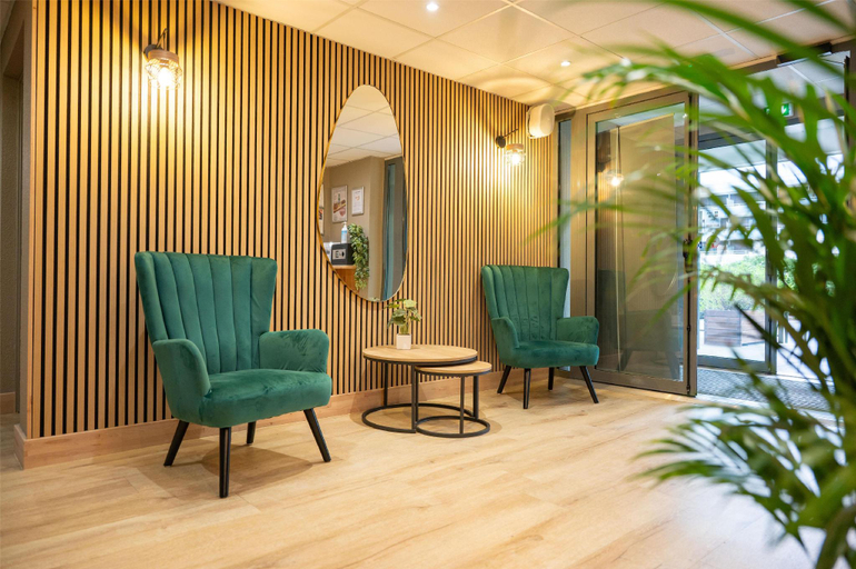 Public Area 2, Comfort Aparthotel Besançon Hauts du Chazal, Doubs
