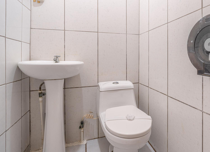 Bathroom 2, Jacobin Hostel & Cabins, Osa