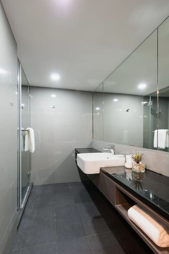 Bathroom 5, Fyn Hotel, Ratchathewi