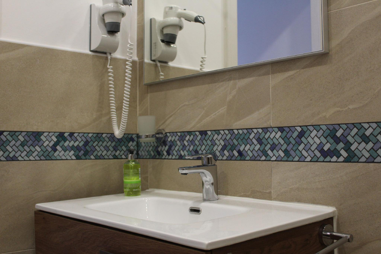 Bathroom 4, Trieste Center Rooms and Apartments, Trieste
