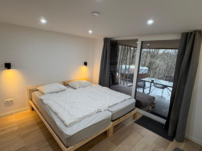Bedroom 2, Chalet in the woods with Nordic bath, Luxembourg