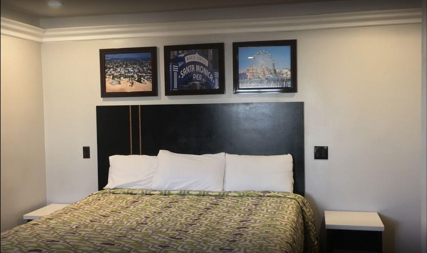 Bedroom 2, Mid City Inn, Los Angeles