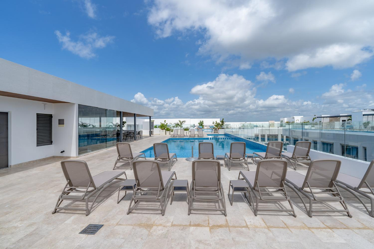 Sport & Beauty 2, Ipana Condo, Rooftop Pools, Gym, Walk to Beach, Cozumel