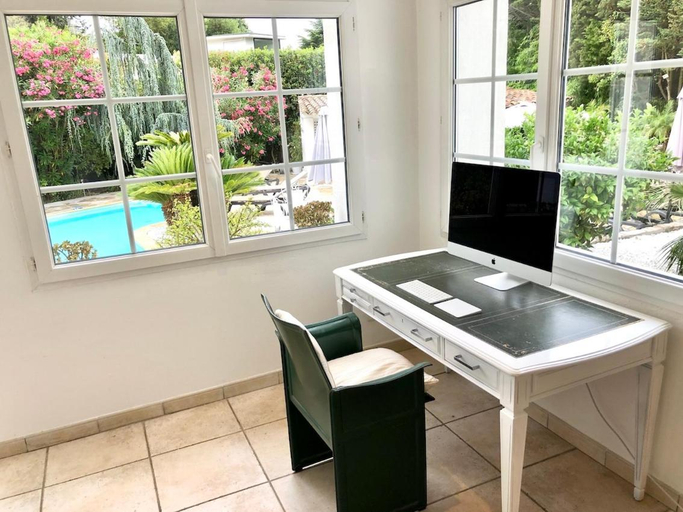 Others 5, Cannes Villa piscine proche centre ville, Alpes-Maritimes