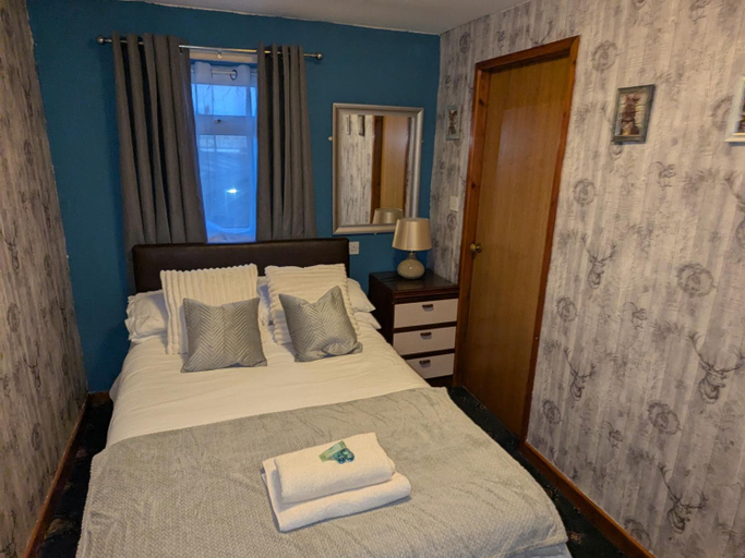 Bedroom 2, The Dame Lane, Blackpool