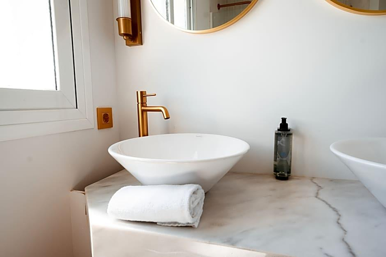 Bathroom 4, Nura Boreal, Baleares