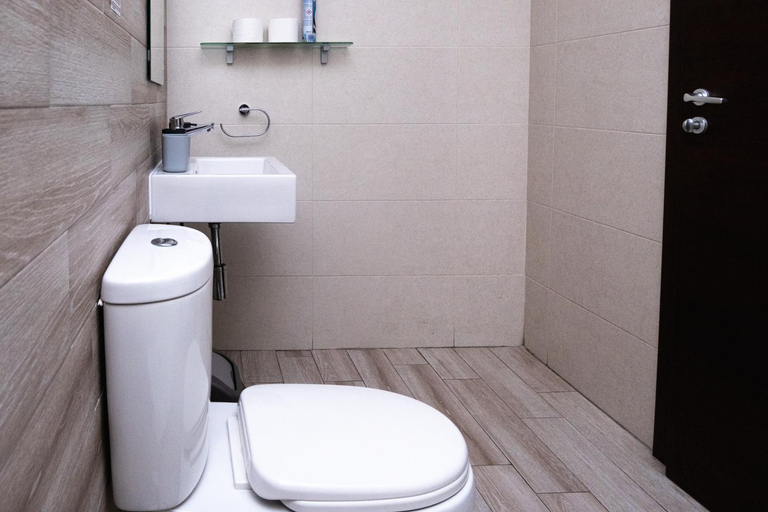 Bathroom 4, Napoli Suites, St Julian's