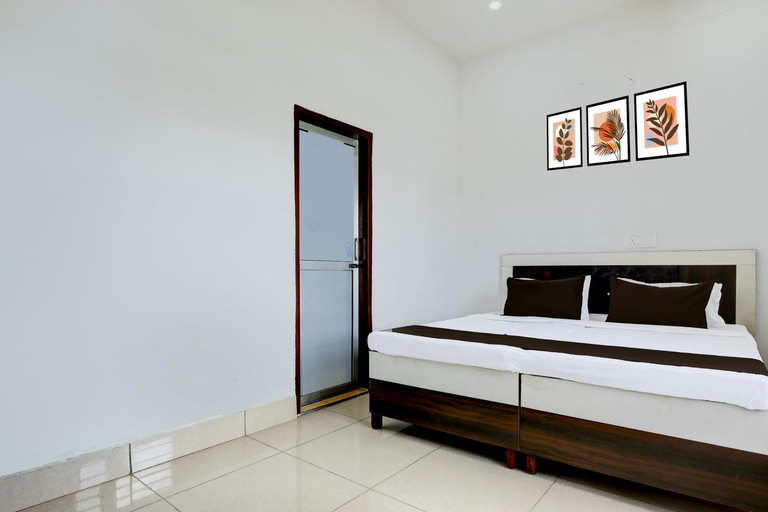 Bedroom, Hotel O NRI Guest House, Patiala