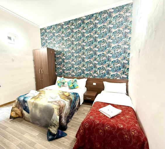 Bedroom 3, Royal Termini Guest House, Rome