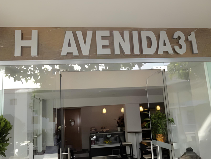 Exterior & Views 2, HOTEL AVENIDA 31, Málaga
