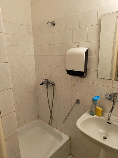 3, Comfy 2rooms Flat 4 persons & Parking, Praha 8