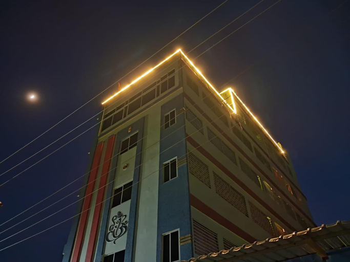 Exterior & Views, Hotel RPR grand, Guntur