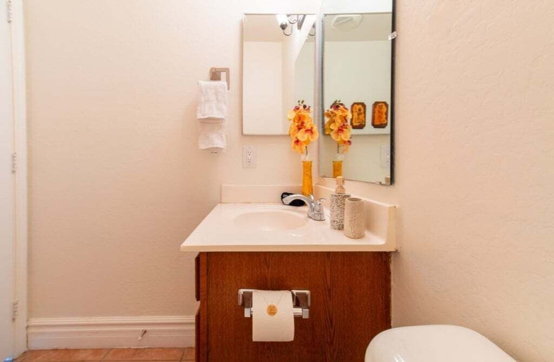 Bathroom 2, Casa Desert Willow - Stayshores 5 Bedroom Home, Pinal
