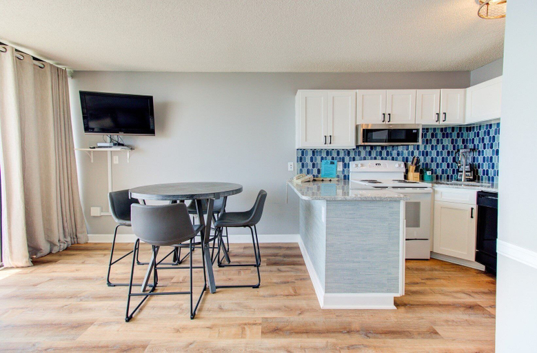 Private kitchen 5, 0309 The Blue Depth by Atlantic Towers, New Hanover
