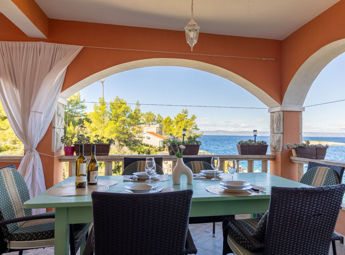 Food & Drinks, Apartments Sea Line, Blato