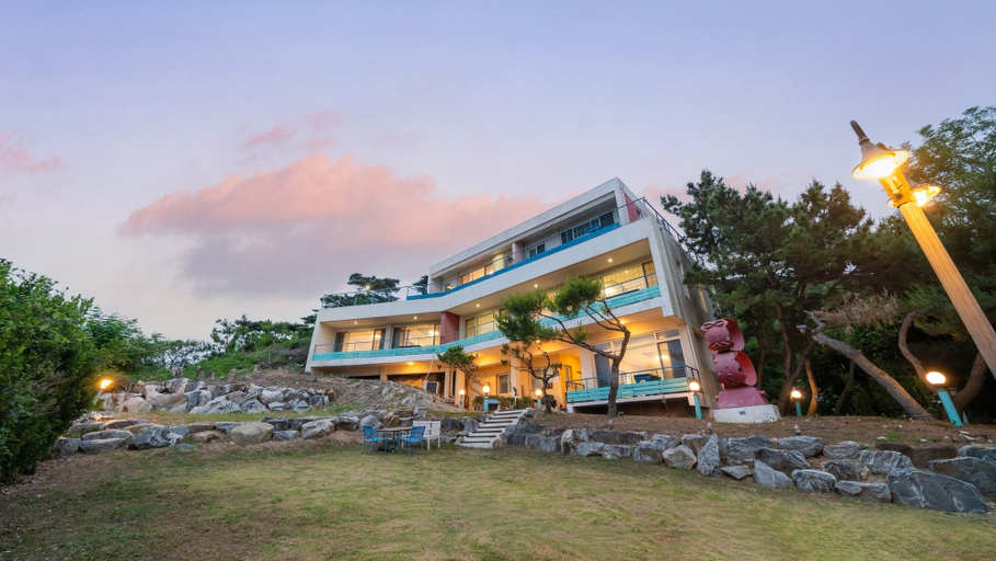 Exterior & Views, Ganghwado Happyvilly Pension, Ganghwa