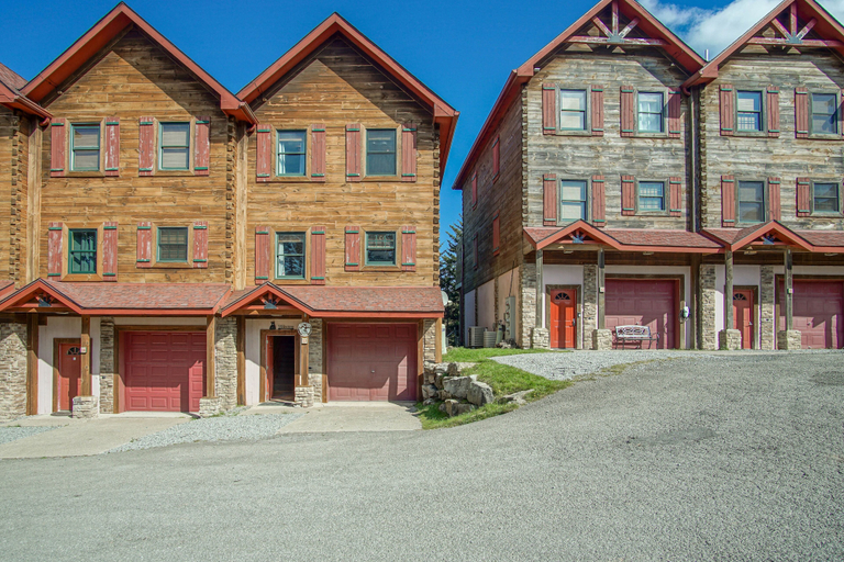 Exterior 3, Logger`s Run 13 5 Br, Pocahontas