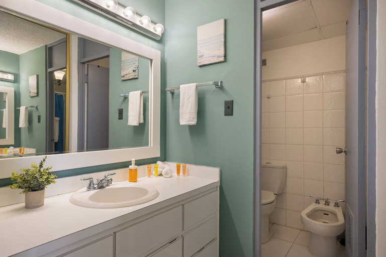 Bathroom 3, Playa Mujeres 1BDR Oceanfr Pool Parking