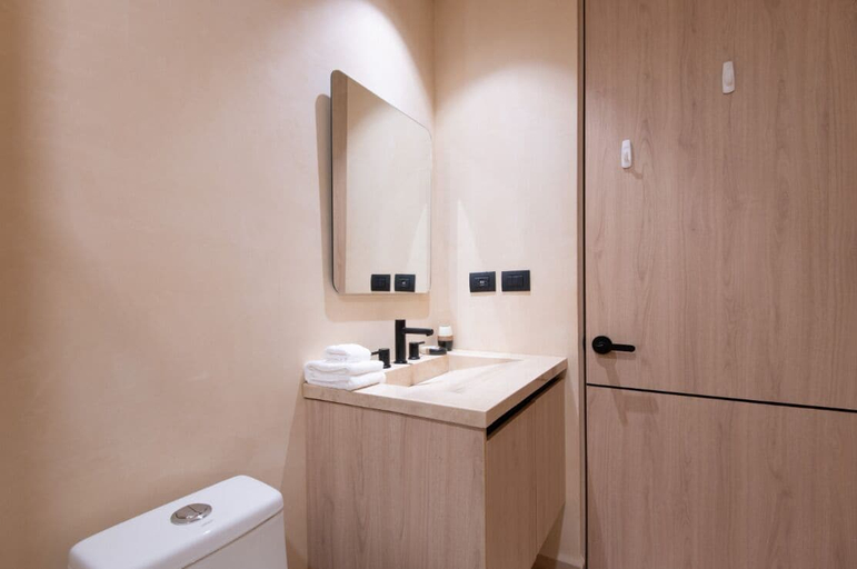 Bathroom 3, Corasol Modern Apt with Terrace, Cozumel