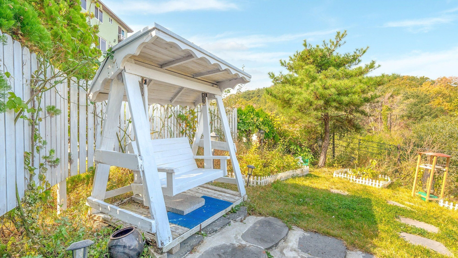 Exterior & Views 2, Gyeongju Lineview Poolvilla, Gyeongju