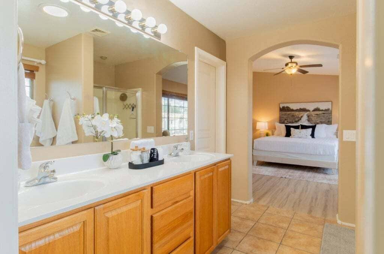 Bathroom 3, Casa Alessia 4br Home & Heated Pool 4 Bedroom Home, Pinal