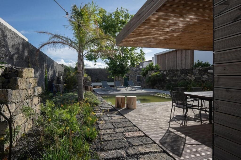 Others 5, North Shore Hostel, Ribeira Grande