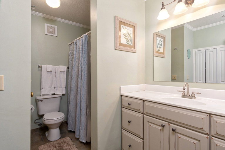 Bathroom 3, Summit 301a Three Bedroom, 2 Bath, Western Views, Large Deck, Pocahontas