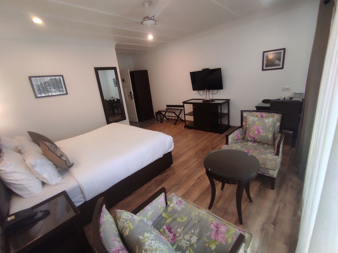 Bedroom 2, Hotel Metropolis, Srinagar