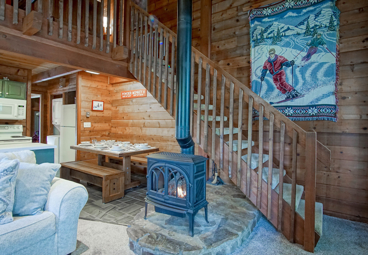 Interior 3, Powder Monkey 4: 2 Bedrooms Plus Sleeping Loft, 2 Full Baths: Slope Side, Pocahontas