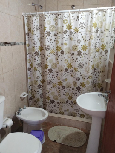 Bathroom, Sol de Belen, Colón