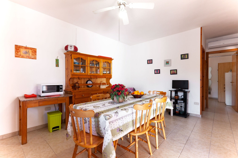 Interior, Villetta Roma With Fancy Garden, Lecce