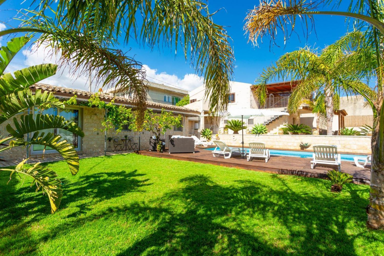 Others 3, Villa Aziz, Ragusa