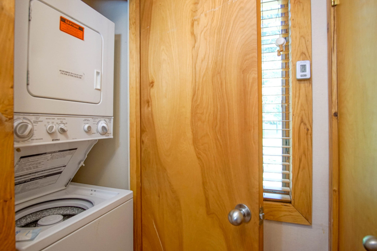 Laundry, Powderidge 4 -slope Side, Spacious 2 Br Condo, Pocahontas