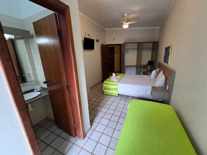 Bedroom 3, Hotel Cia do Mar, Bertioga