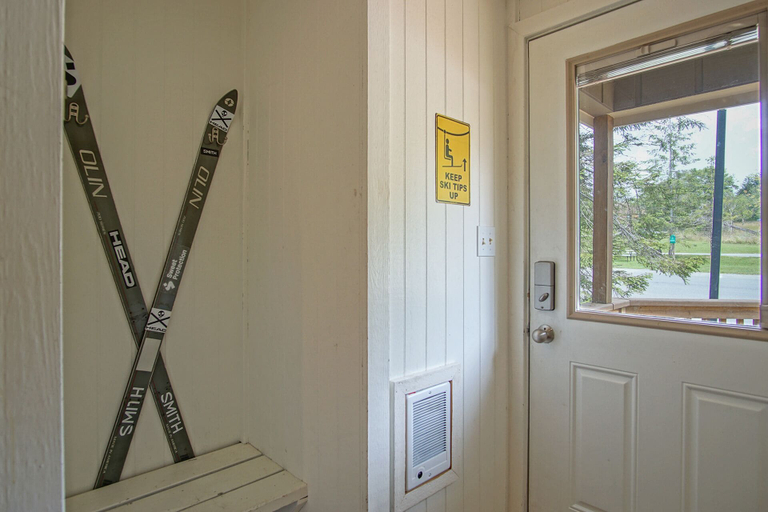 Interior 4, Powderidge 15 Slope Side, Pocahontas