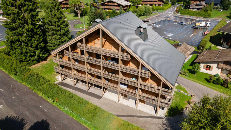 4, 1BDR/4P apartment with balcony and parking- Megève, Haute-Savoie