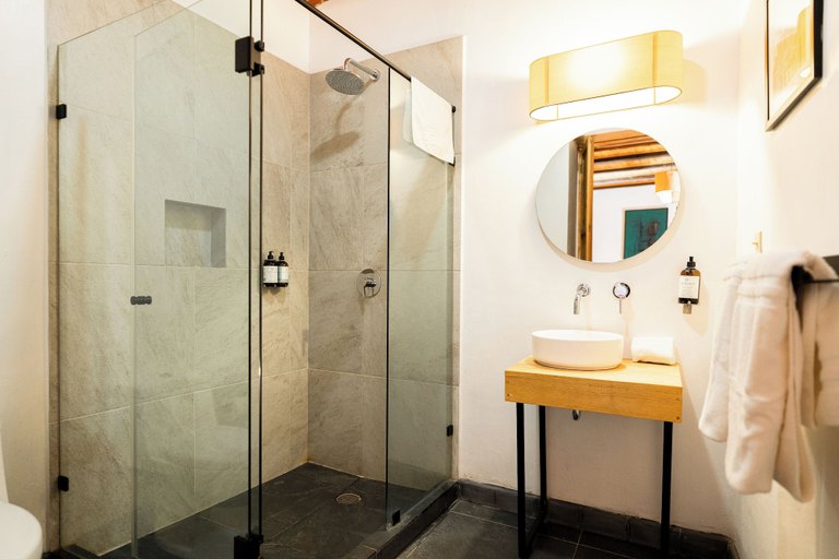 Bathroom 3, CASA MADERO, Tapalpa