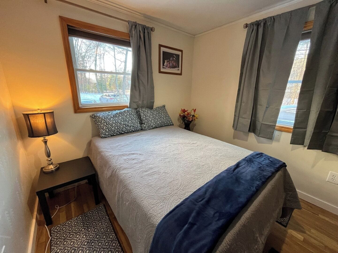 Floor plan 5, Spacious Beach Cabin w/ Lake Access 4BR, Chittenden