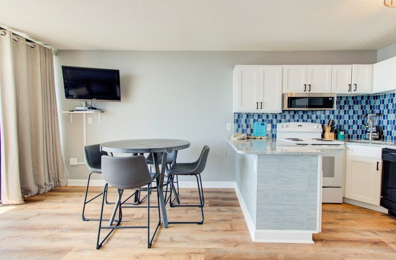 Private kitchen 4, 0309 The Blue Depth by Atlantic Towers, New Hanover