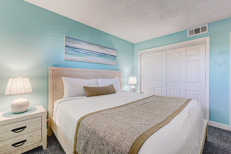 Room 3, 0506 Seaside Escape by Atlantic Towers, New Hanover