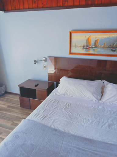 Bedroom 4, Hotel Puerto Mayor, San Antonio