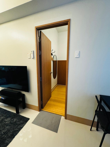 4, Solana Staycation Suites at Shore 3 Residence, Pasay City