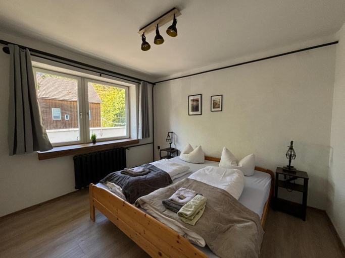 Bedroom 3, Hotel Muhlental, Harz