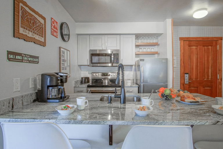 Private kitchen 4, Rimfire 342: Memory Maker, Walk to Shops, Slope Side, Pocahontas