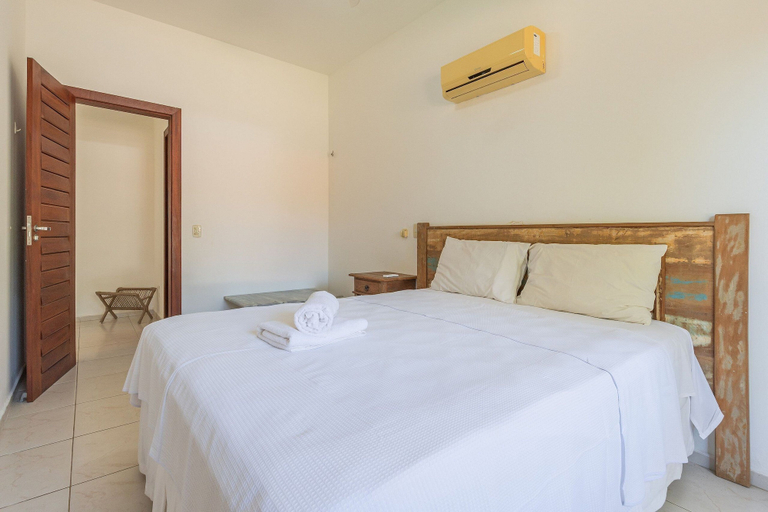 Room 4, Bomfim Mansion Full Amenities by Carpediem, Caucaia