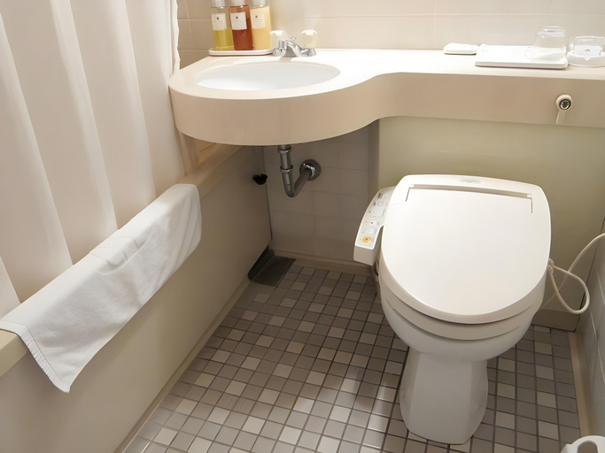 Bathroom 5, Hotel Merieges, Miyazaki