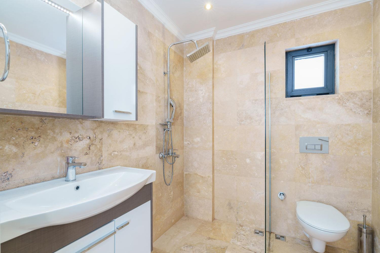 Bathroom 2, Villa Vala in Kalkan, Kaş