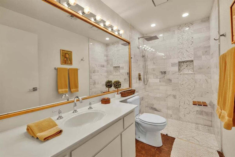 Bathroom 2, Sunset Vista Retreat, Riverside