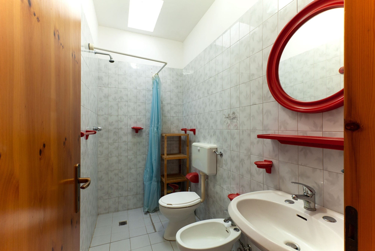 Bathroom, Villetta Roma With Fancy Garden, Lecce