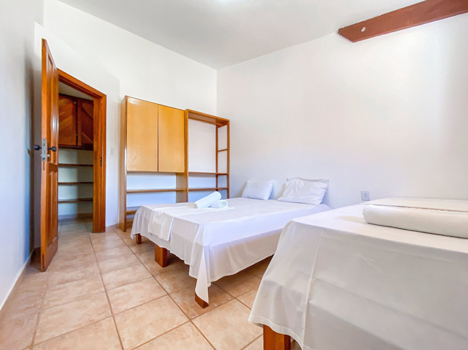 Room 5, Condomínio Portal do Atlântico, Porto Seguro